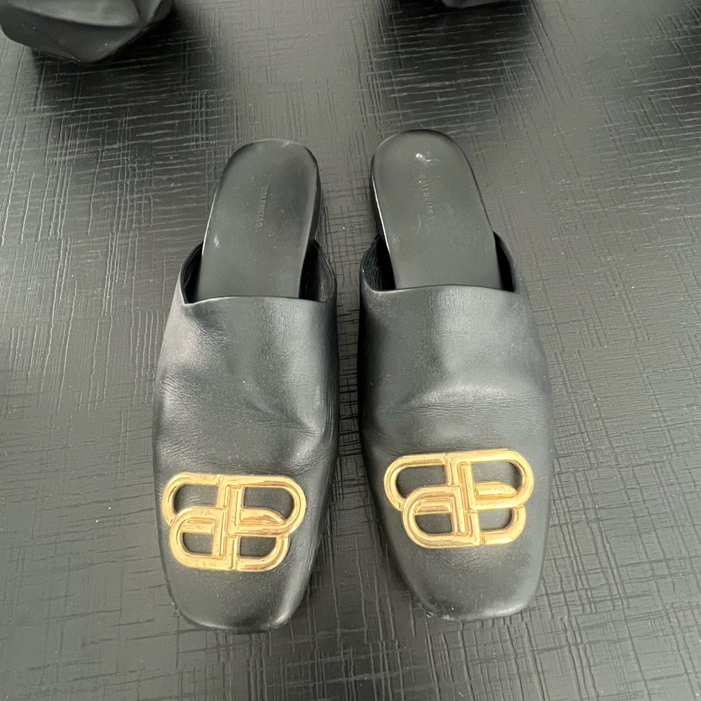 Balenciaga mules